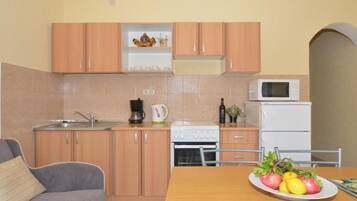 Apartment (Two Bedroom Apartment with Balcony A1) | Private kitchen | Fridge