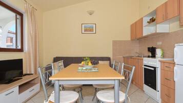 Apartment (Two Bedroom Apartment with Balcony A1) | Private kitchen | Fridge