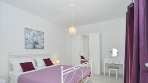 Rumah (Two Bedroom House)