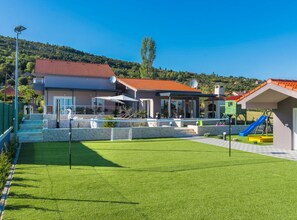 Children’s play area – outdoor - Villa Branka (Drnis)