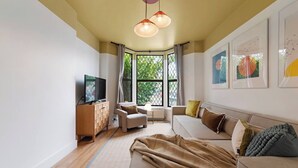 Unclassified image, 4 of 29, button - Evershot Rd N4, Crouch Hill, Finsbury Park (London)