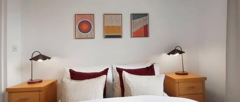 1 bedroom, desk, iron/ironing board, WiFi