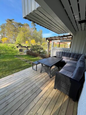 Outdoor dining - Apartment, forest area, lake/sea, golf and shopping centers (Askim)