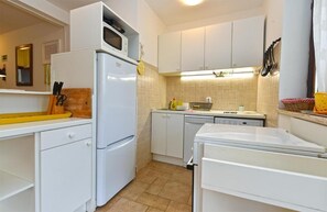 Apartment, 1 Bedroom, Terrace | Interior - Stylish Flat With Pool Access and Fully Equipped Spaces (Vodnjan)