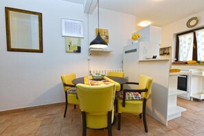 Apartment, 1 Schlafzimmer, Terrasse | Esszimmer