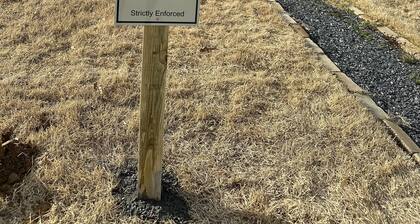 Brand New Spacious 5-bedroom house in awesome Downtown Blue Ridge.
