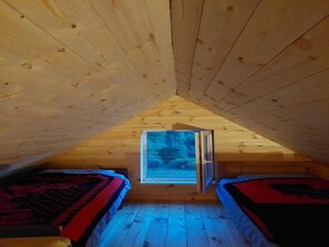 2 quartos, ferros/tábuas de passar roupa, Wi-Fi, roupa de cama