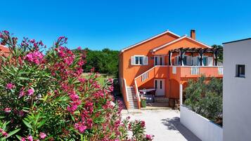 Apartment | Exterior