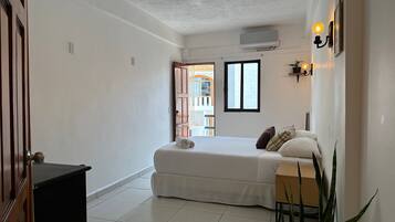 Classic Double Room | Bed sheets