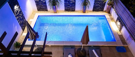 Apartment | Pool | Indoor pool, outdoor pool