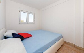 1 bedroom - Well-situated Apartment in Rogoznica (Rogoznica)