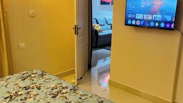 3 chambres, fer et planche à repasser, Wi-Fi