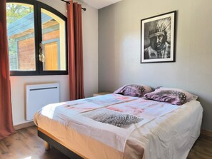 3 soverom, strykejern/-brett og wi-fi (inkludert)