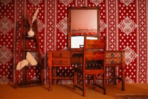 Free WiFi -  Al Marmoom Oasis Bedouin Tent Experience (Dubai)