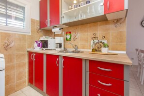 Private kitchen - Apartment Tribunj Near Adriatic Sea (Tribunj)