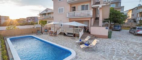 Apartment | Pool
