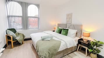 2 bedrooms, iron/ironing board, Internet, bed sheets