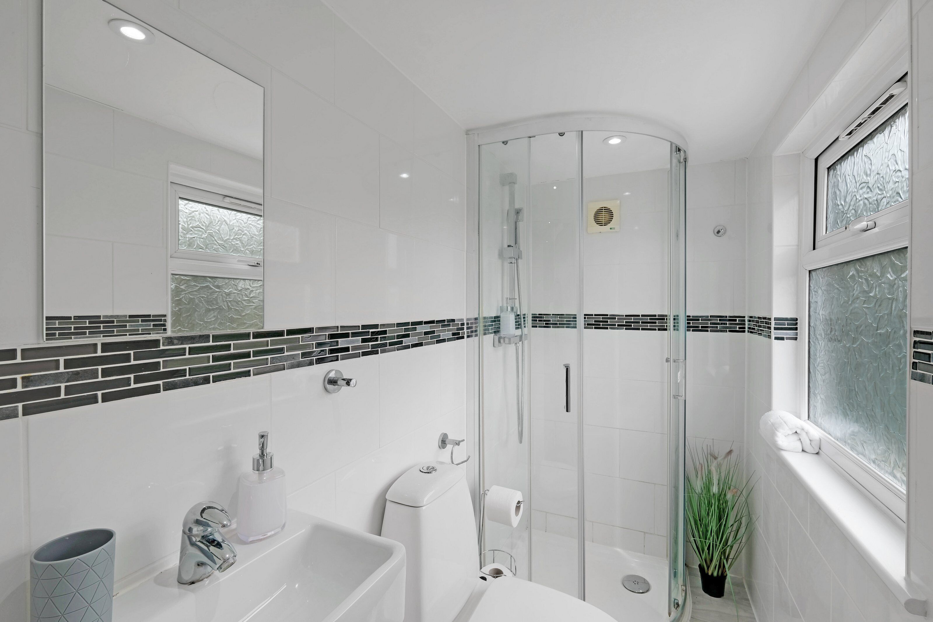 Family House | Bathroom
