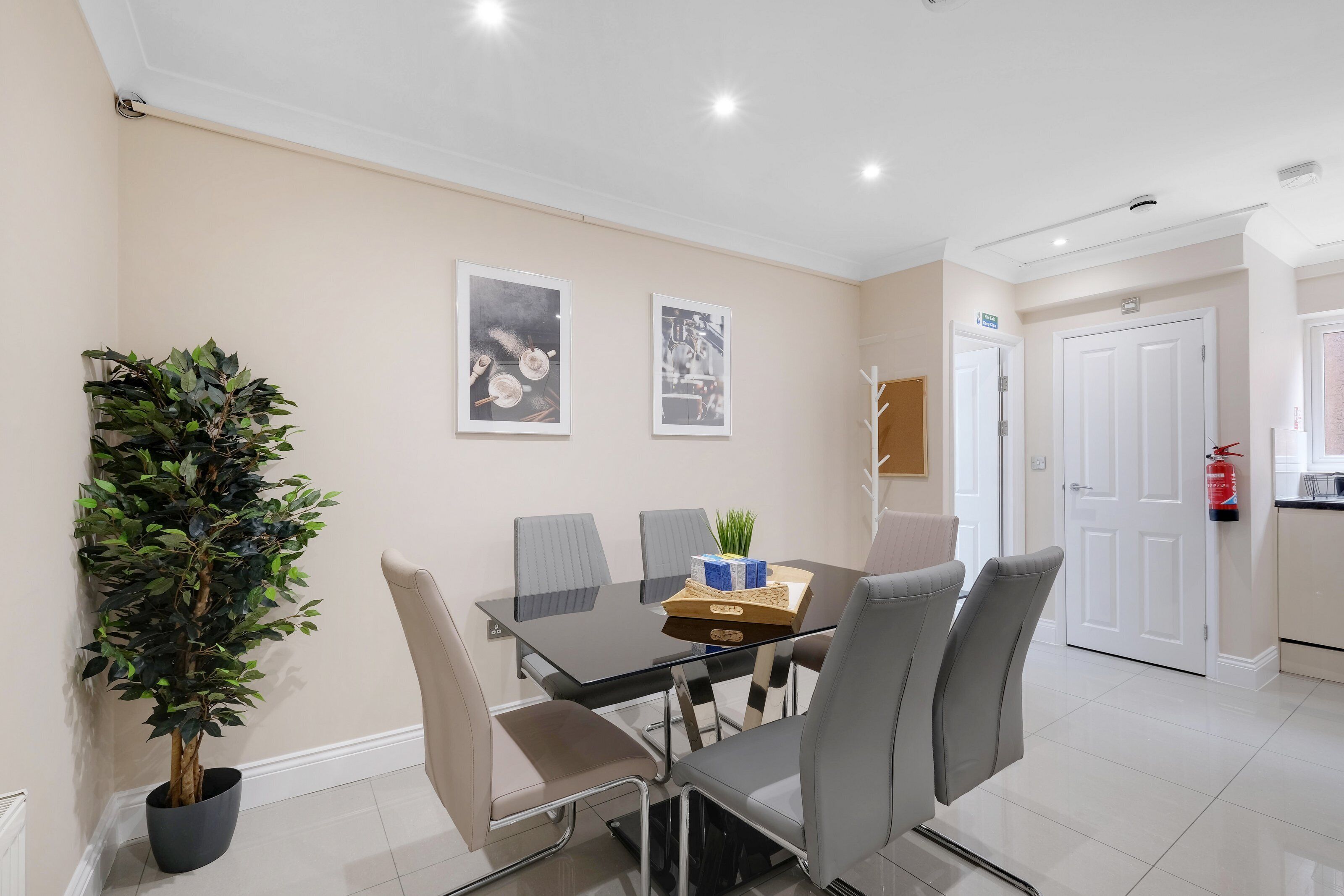 Family House | Dining room