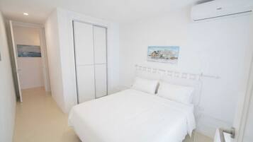 5 Schlafzimmer, Bügeleisen/Bügelbrett, WLAN, Bettwäsche