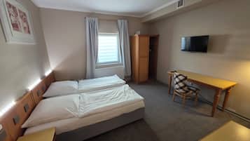 Free WiFi, bed sheets