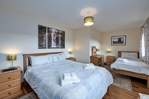 Cottage | 2 bedrooms - Cottage by Cardigan Bay With Hot Tub (Talybont)