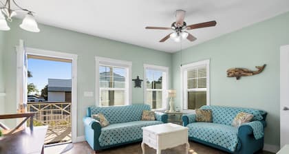 Cozy Cottage 3 of 4 Bay View | 2BR | Pool | Grill | Roll In Accessible Shower