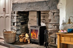 Cottage | Interior