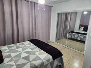 3 bedrooms, in-room safe, desk, iron/ironing board
