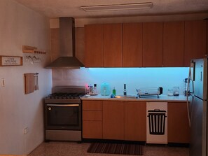 Fridge, microwave, oven, stovetop - Samoa's Boho Home just 10 minutes from the airport beautiful beaches and malls. (San Juan)