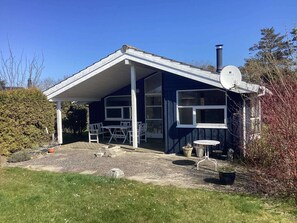House | Outdoor dining