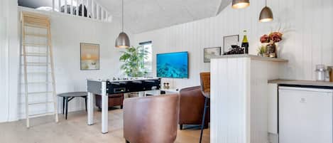 House | Games room