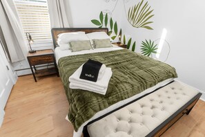 1 غرفة نوم ومكواة/لوح كي وواي فاي وملاءات أسرّة