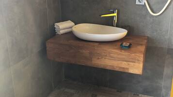 Room, Hill View | Bathroom | Shower, free toiletries, hair dryer, slippers