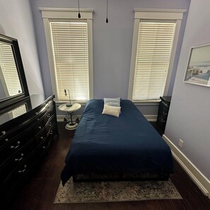 2 sovrum, strykjärn/strykbräda, wi-fi och sängkläder