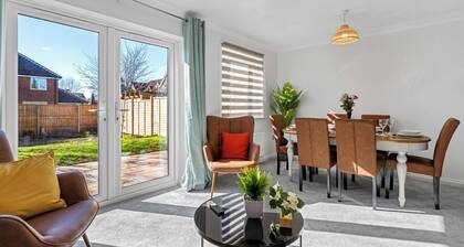 Stylish & Cozy Retreat /Prime Location/ Perfect for short & Long Stays