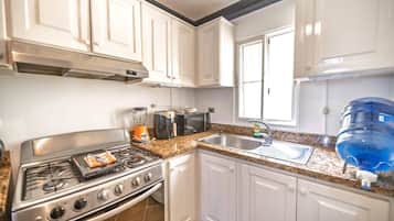 Apartemen, 1 kamar tidur, Boleh Merokok, balkon | Interior