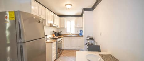 Apartment, 1 Bedroom, Smoking, Balcony | Interior