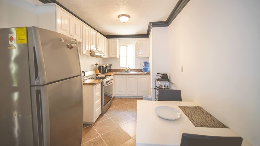 Garden Condos 7 - Central Apartment in Strip!