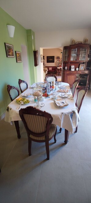 Free daily continental breakfast - Dimora Donna Rita (Lecce)