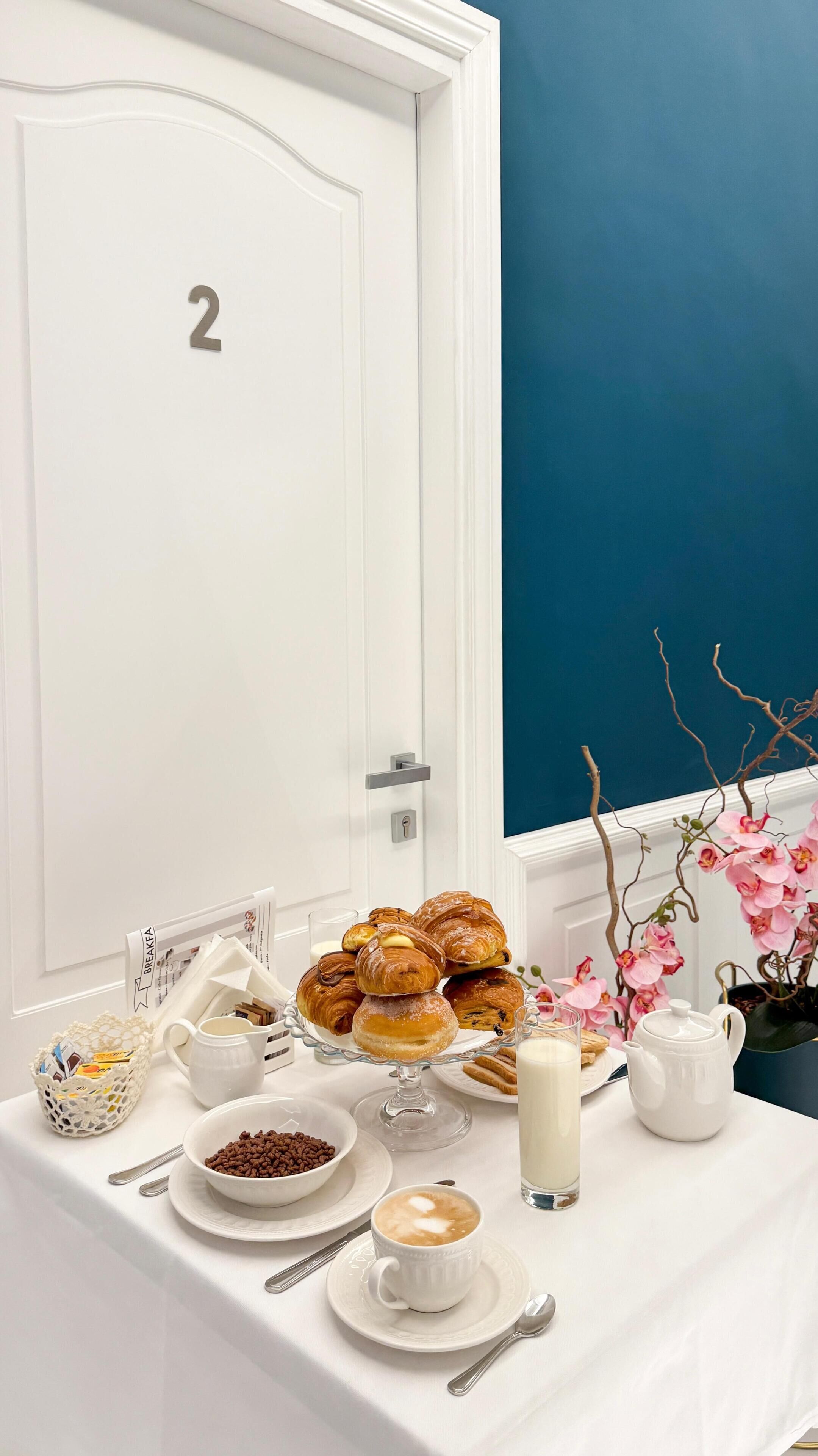 Free daily cooked-to-order breakfast