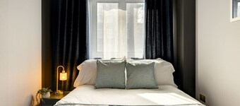 Stylish City Centre Apartment • FreeParking • Wifi