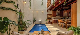 4-bedroom house in brilliant Cartagena de Indias with AC, WiFi
