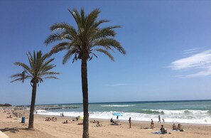 Beach nearby, beach towels