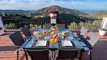 Dagelijks continentaal ontbijt inbegrepen