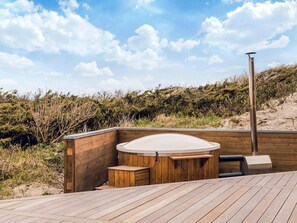 House | Outdoor spa tub - 5 Star Holiday Home in Pandrup (Pandrup)