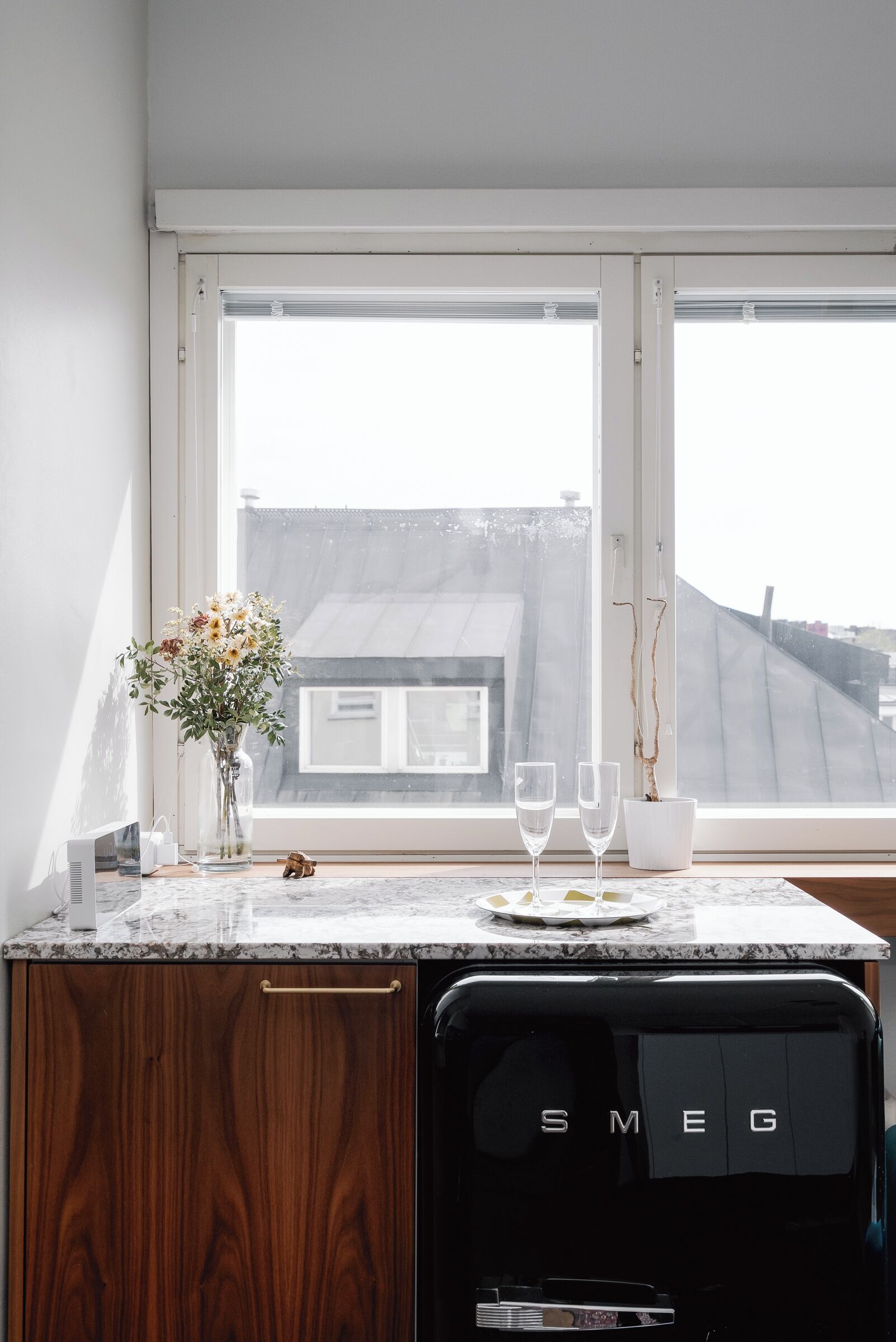 Klassiek appartement, uitzicht op binnenplaats | 1 slaapkamer, een bureau, een laptopwerkplek
