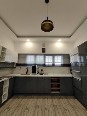 Biệt thự, 4 phòng ngủ, hút thuốc, ban công | Nội thất