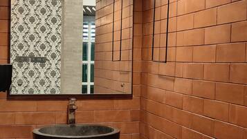 Villa, 4 Bedrooms, Smoking, Balcony | Bathroom