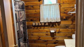 Douche, savon, papier toilette
